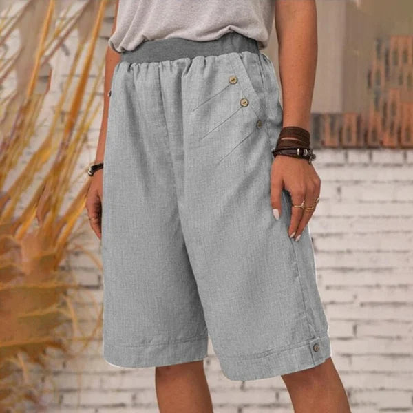 JO | Classic and elegant shorts