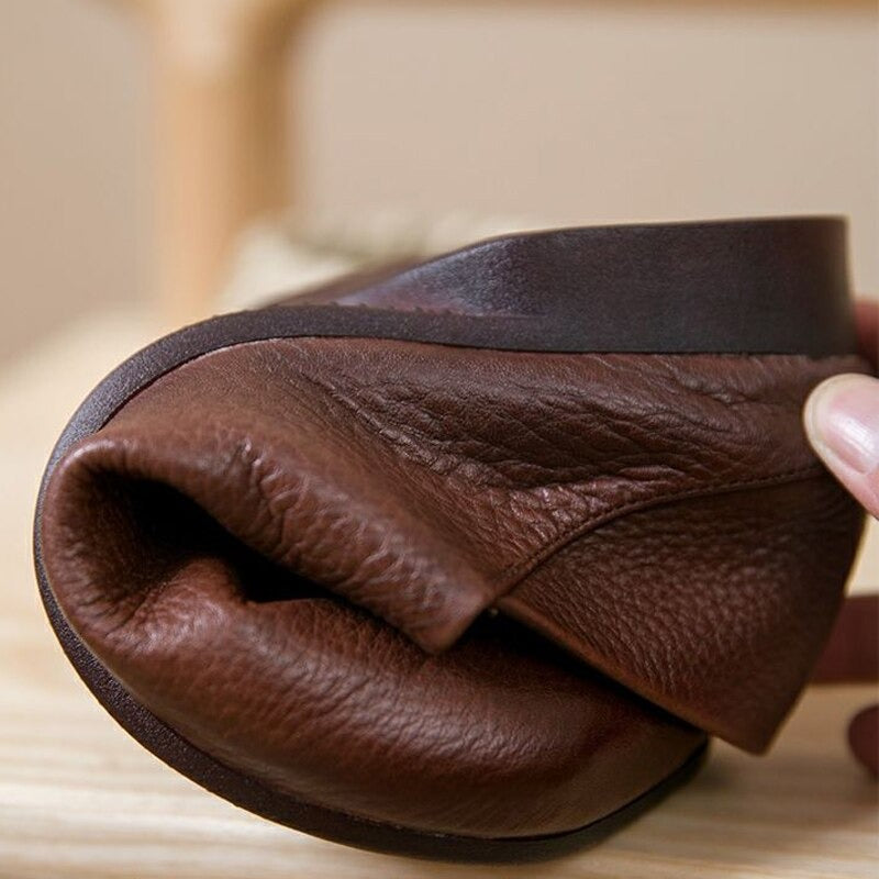 JO | shoes with round toe