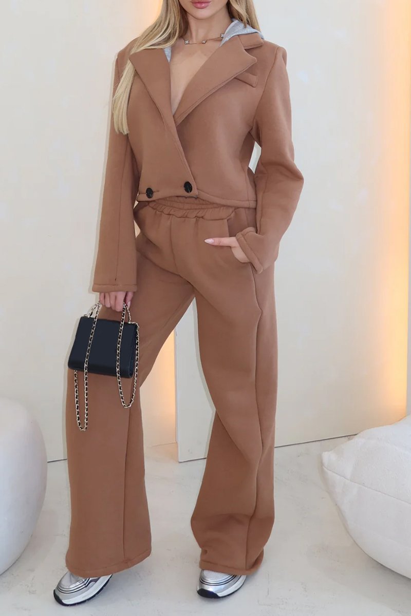 JO | Classic and elegant winter garment