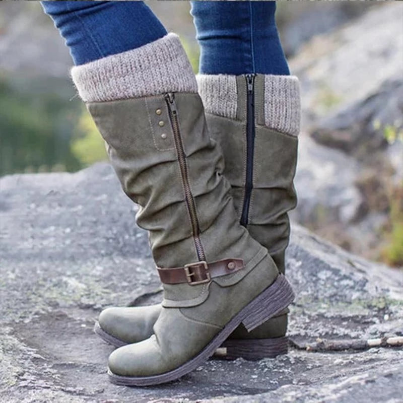JO | Orthopaedic boots with flat heel
