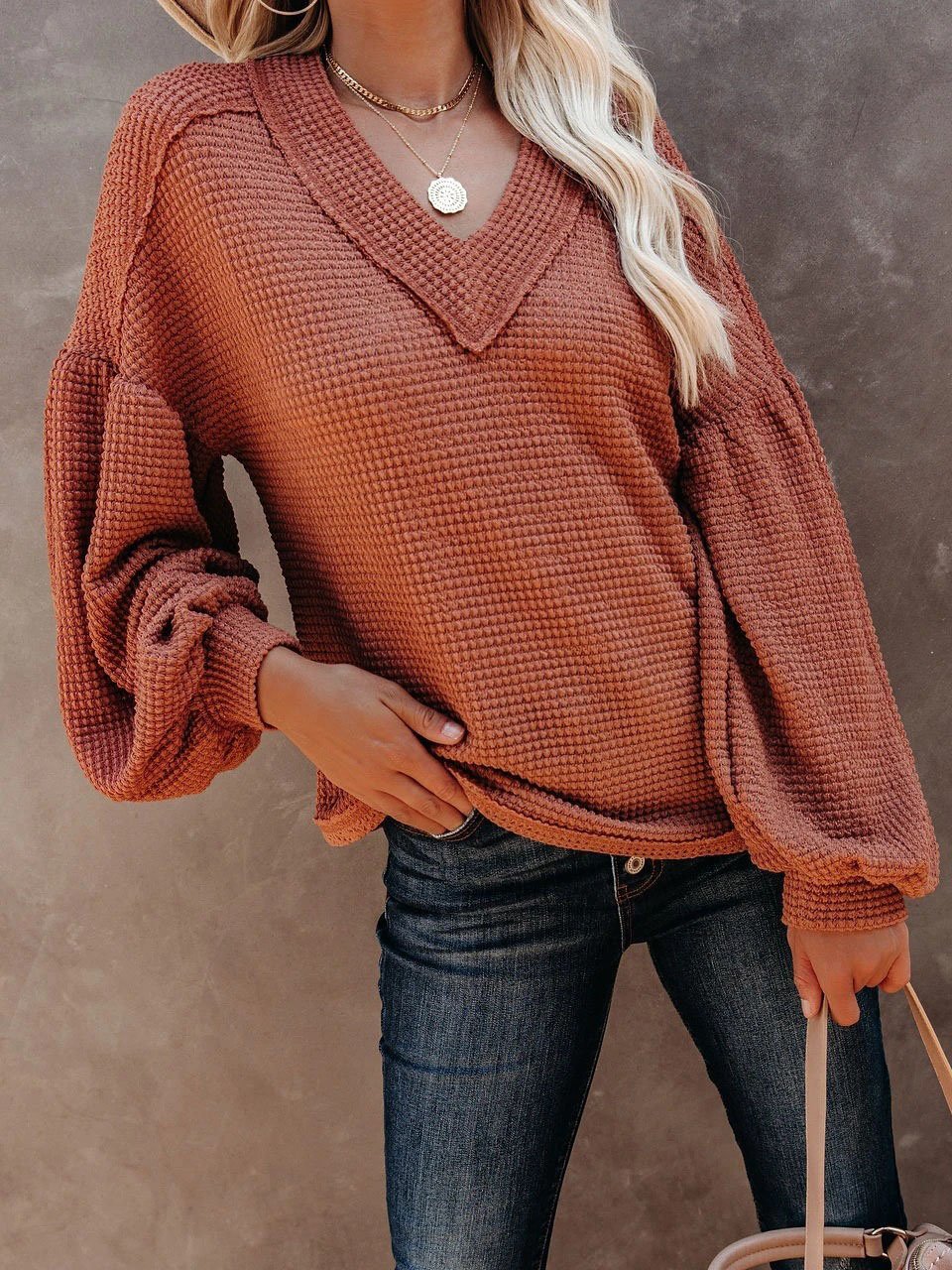 JO | Simple and elegant winter top