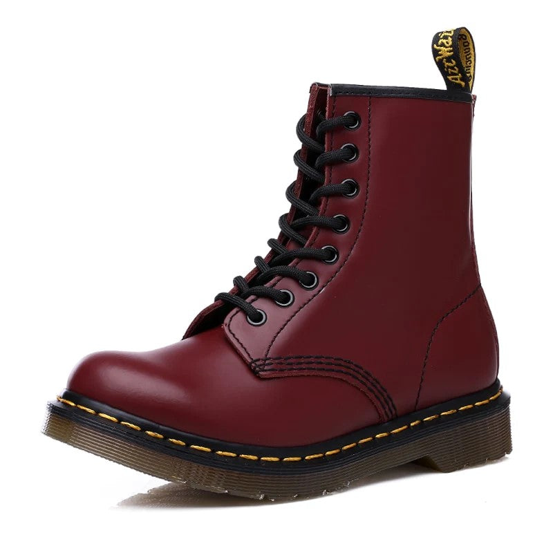 JO | Leather boots with thick soles