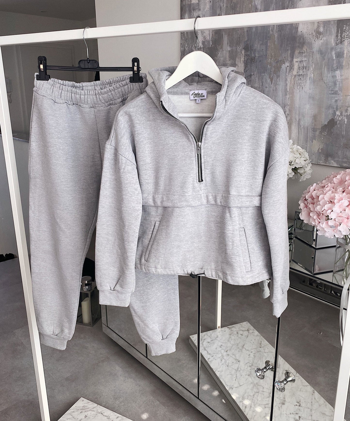 JO | Casual and comfortable general clothing