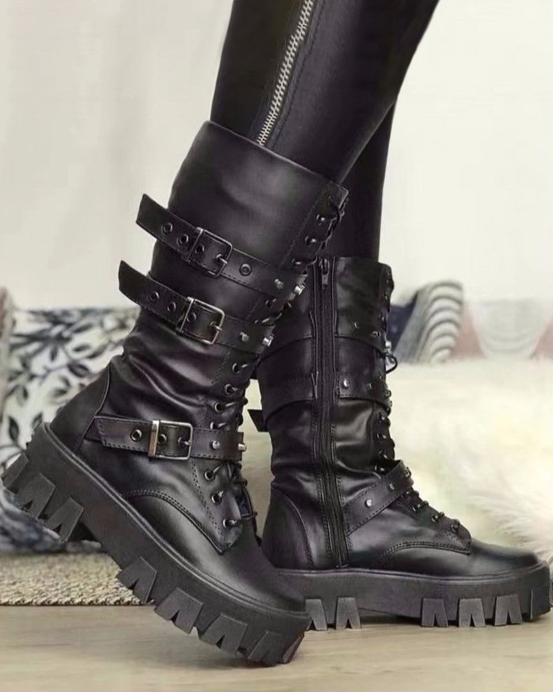 JO | Boots with zipper and buckles