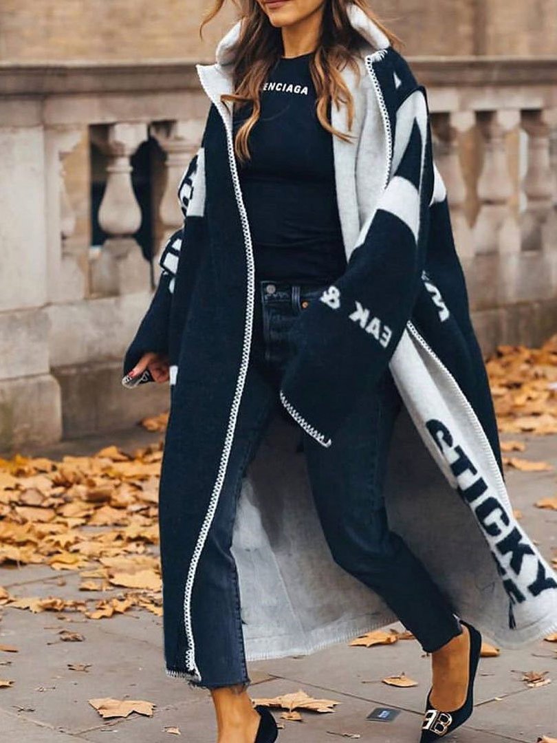 JO | Timeless and elegant coat