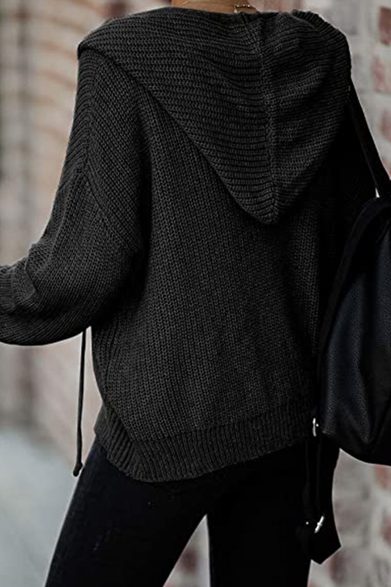 JO | Timeless and elegant winter sweater