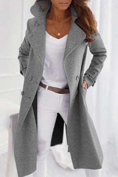 JO | Uncomplicated and stylish winter coat