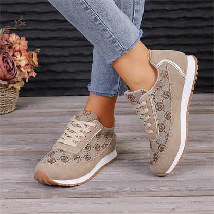 JO | Comfortable and luxurious orthopedic sneakers