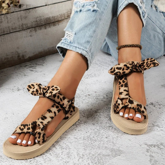 JO | | Elegant sandals with leopard print