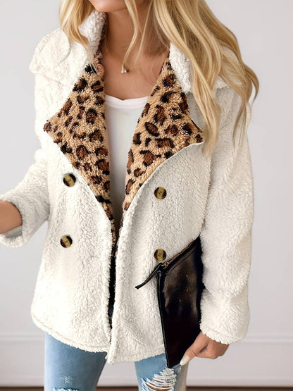 JO | Uncomplicated and chic winter coat