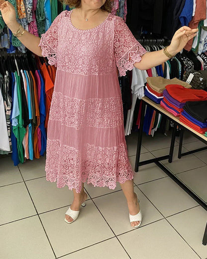 JO | Timeless lace midi dress