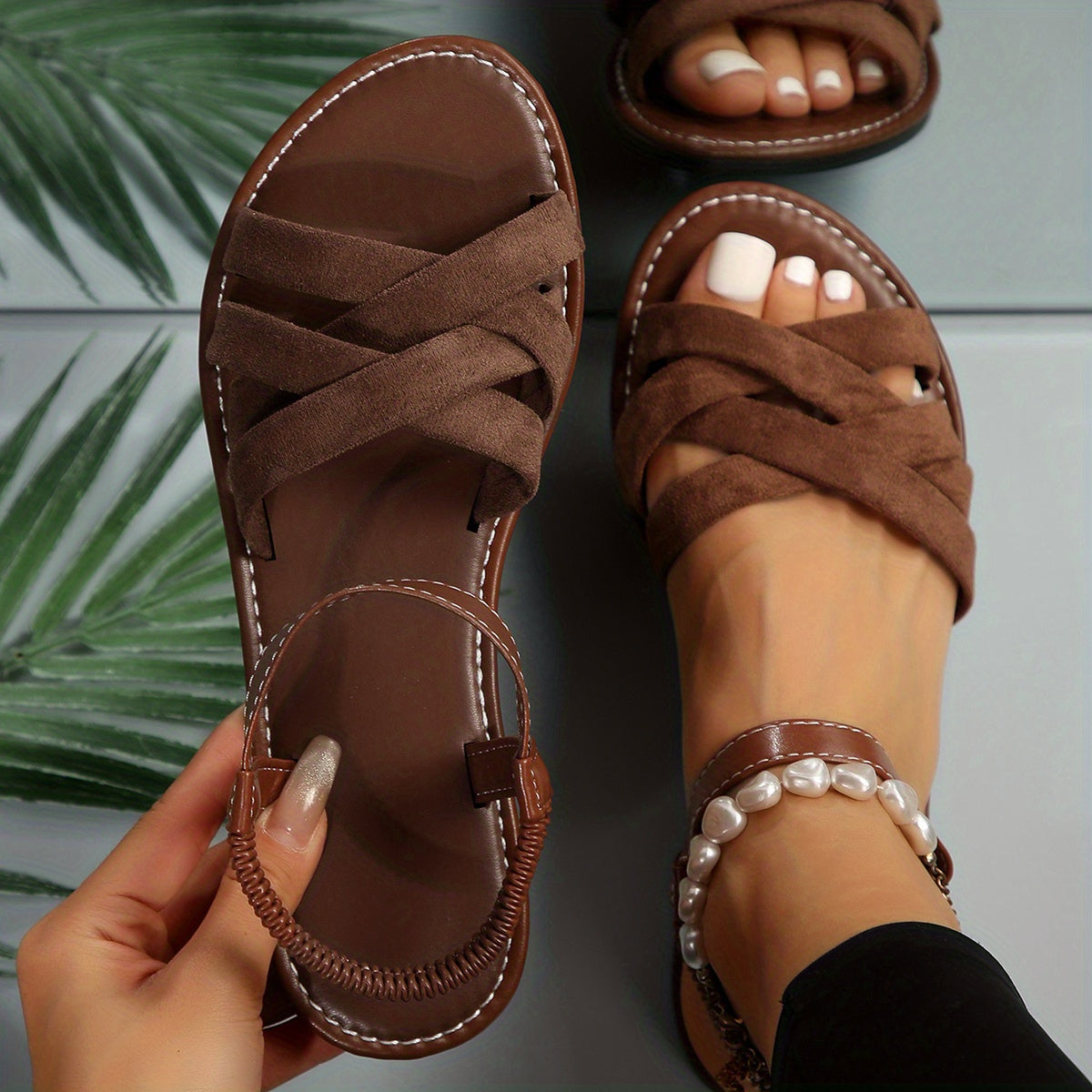 JO | Fashionable and effortless sandals