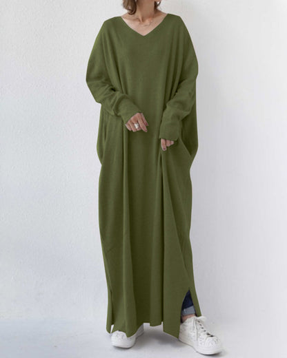 JO | stylish long-sleeved maxi dress with V-neckline for everyday wear