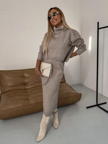 JO | Classic and elegant winter blouse