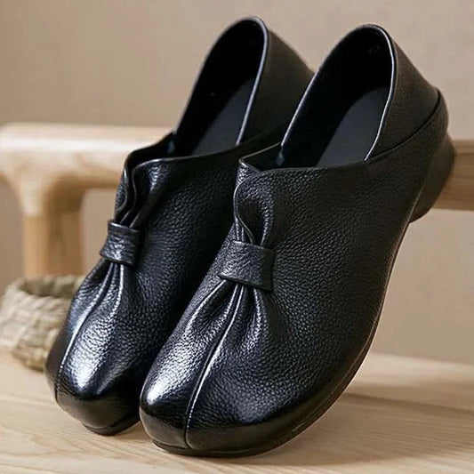 JO | shoes with round toe