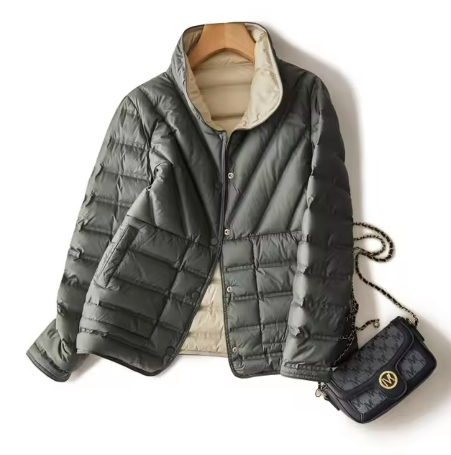 JO | Simple and stylish coat