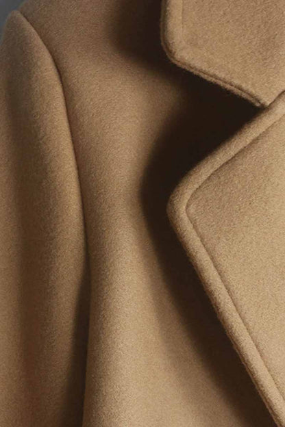 JO | Simple and elegant coat