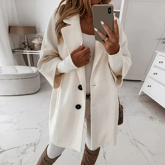 JO | Relaxed and timeless winter coat