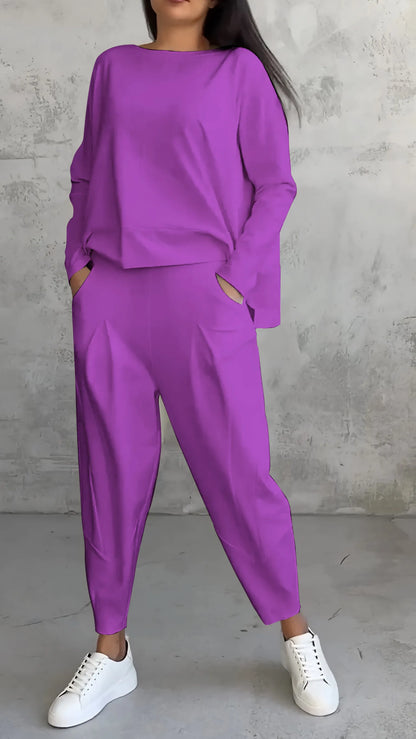 JO | Two-piece set in a casual relaxed fit style