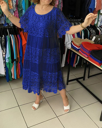 JO | Timeless lace midi dress