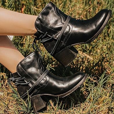 JO | Stylish boots for women