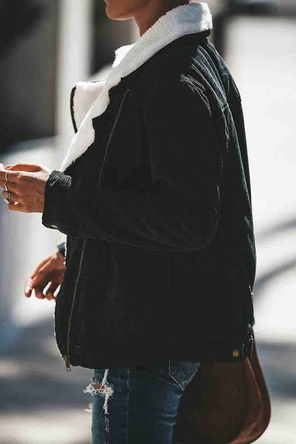JO | Uncomplicated and chic coat