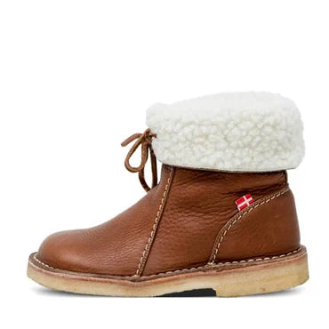 JO | Wool-lined, waterproof boots
