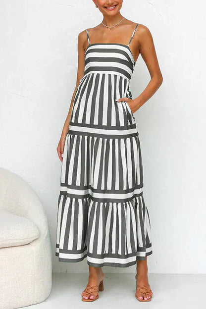 JO | Striped maxi dress with spaghetti straps and block stripes