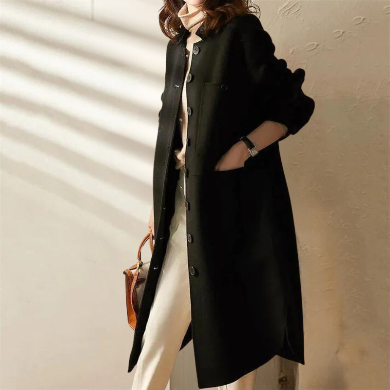 JO | Elegant and versatile coat with buttons