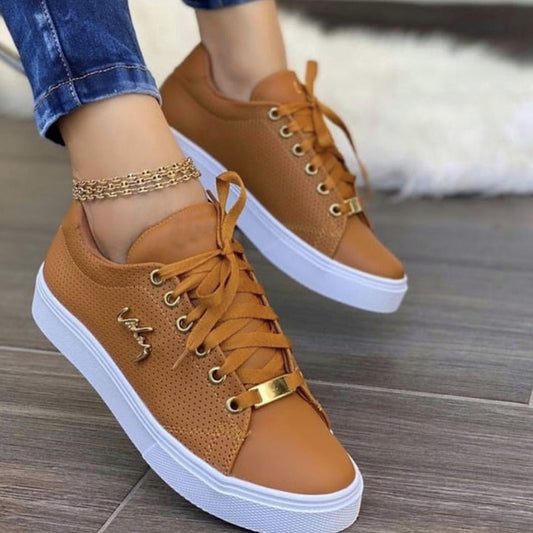 JO | Relaxed and stylish general sneakers