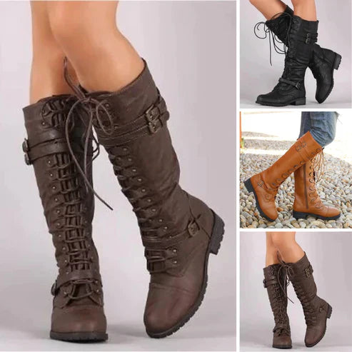 JO | Flat retro boots with buckle and lacing