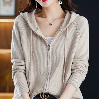 JO | Timeless and stylish winter cardigan