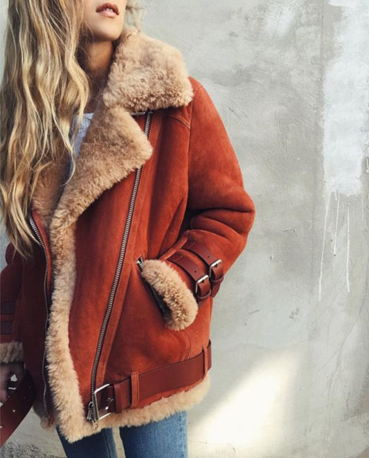 JO | The elegant, cozy coat