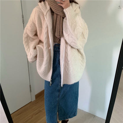 JO | Relaxed and timeless winter cardigan