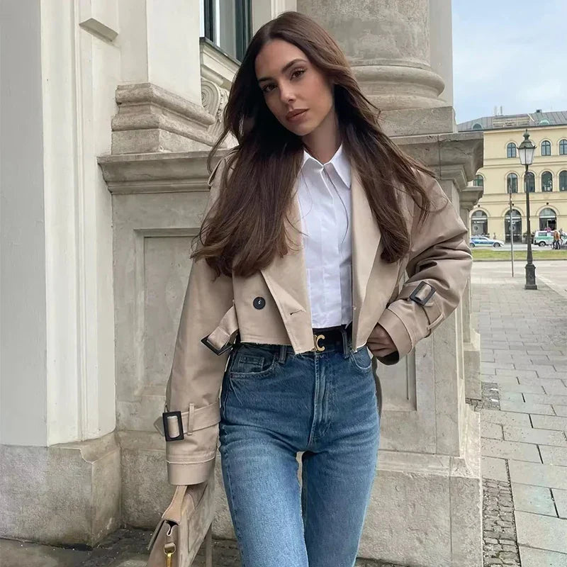 JO | Uncomplicated and chic general coat