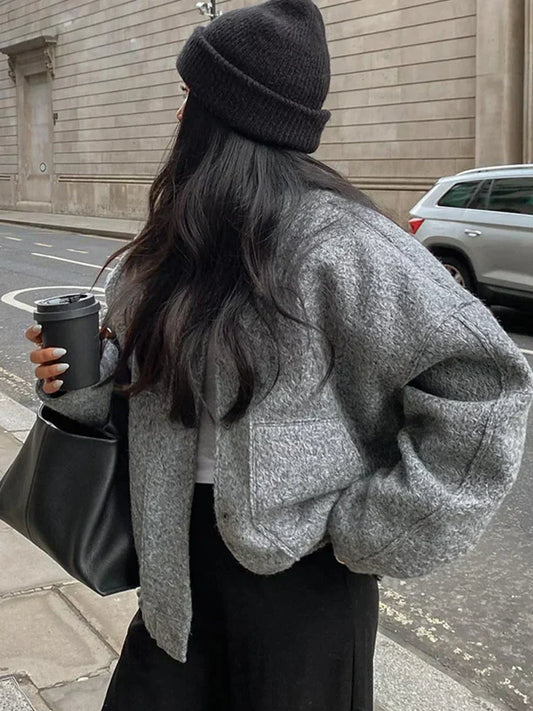 JO | Effortless and chic coat