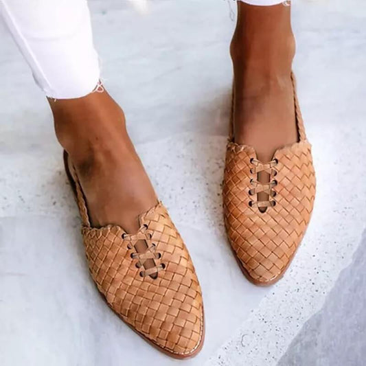 JO | Woven slip-on flats