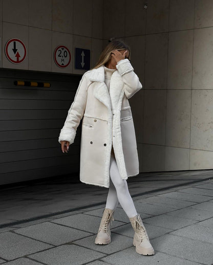JO | Casual and effortless coat