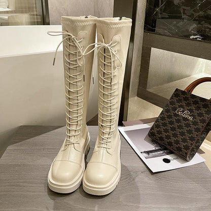 JO | Airy and effortless boots