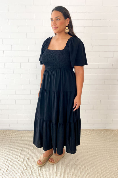 JO | Feminine off-shoulder midi dress