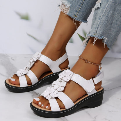 JO | | Elegant orthopaedic sandals