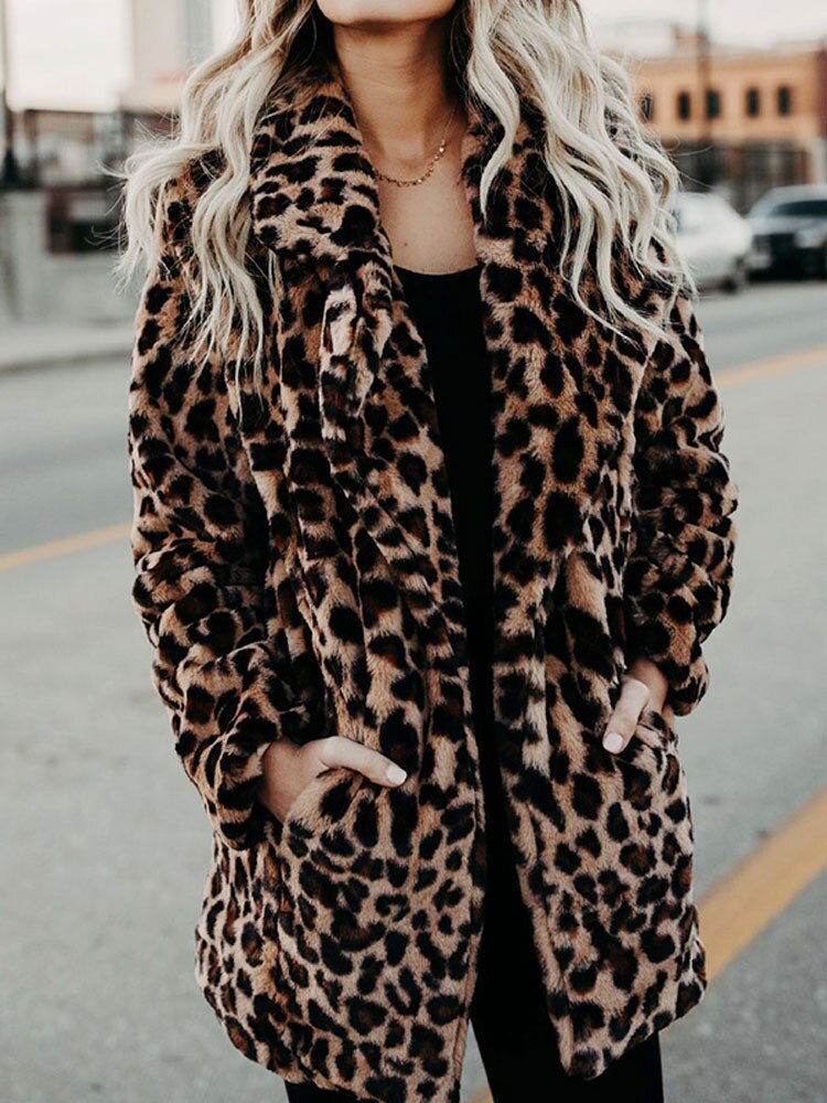 JO | Casual and relaxed winter coat