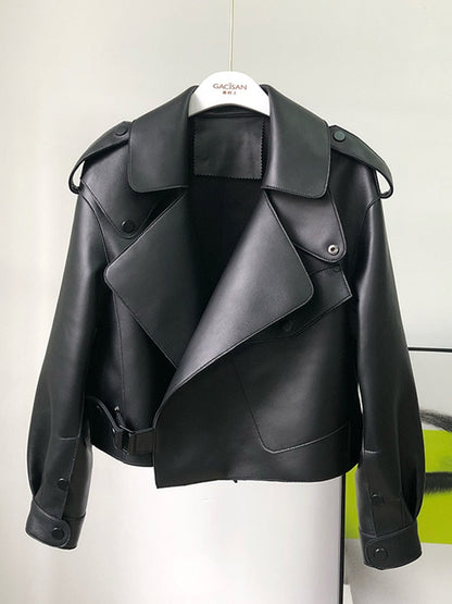 JO | Uncomplicated and trendy coat