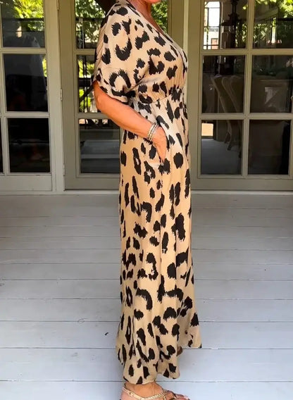 JO | Maxi dress with leopard print and V-neckline