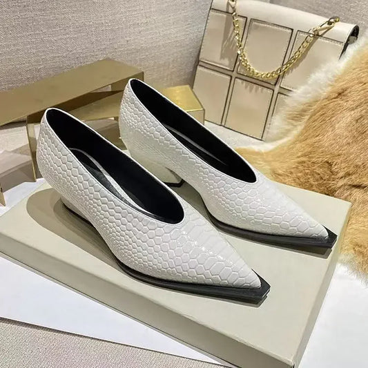 2024 New Pointed V Women Pumps Autumn Chunky Mid-heels Fashion Patent Leather Snakeskin Grainlady Shoes Trend Versatile Pumps