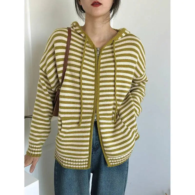 JO | Uncomplicated and trendy winter sweater