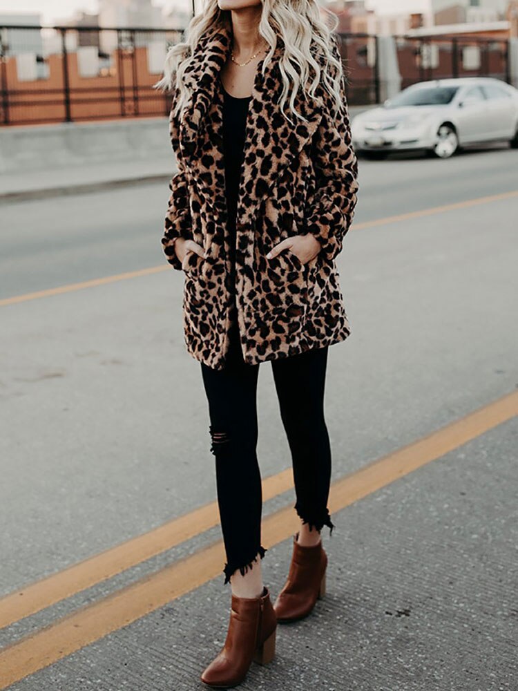 JO | Casual and relaxed winter coat