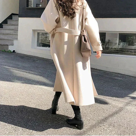 JO | Chic and relaxed winter coat