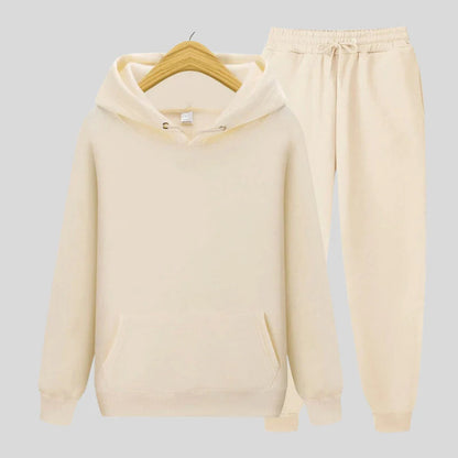 JO | Effortless and trendy winter sweaters