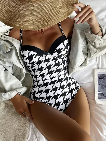 JO | Fashionable and minimalist general swimsuit